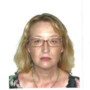 madrelingua francese impartisce lezioni a studenti in presenza